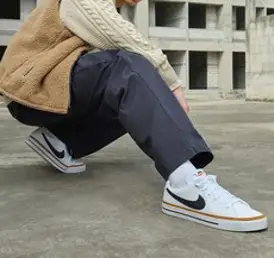 나이키 스니커즈 코트 레거시 넥스트 네이처
