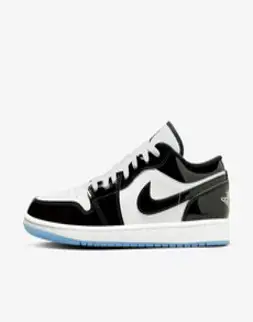 [국내매장제품] 나이키 에어 조던 1 미드 남성 신발 블랙/파이어 레드 DQ8426-060 NIKE Air Jordan 1 Mid Black/Red