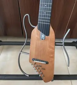 Qzero 사일런트 기타 무선 일체형 음효과 다양 USB충전 정음 사일런트 기타 여행용 미니 기타 중국어 영어가능, 화이트